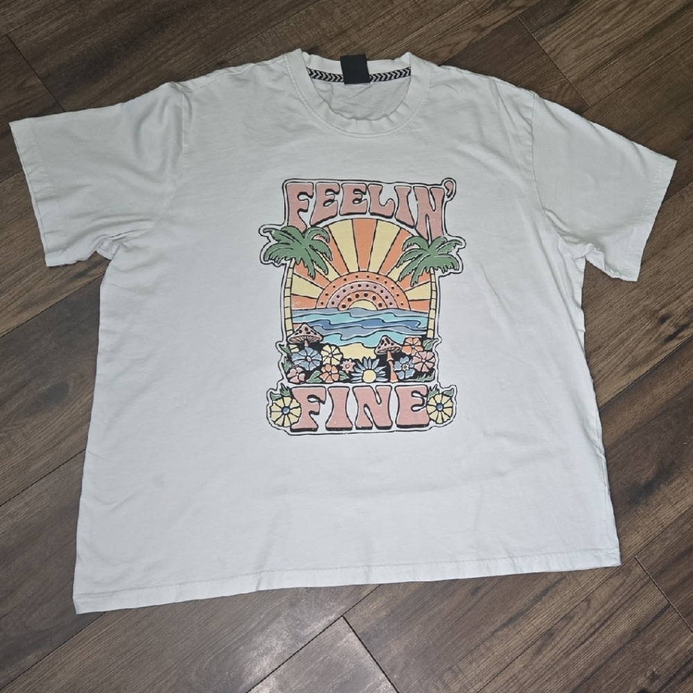 Feelin' Fine Graphic Tee